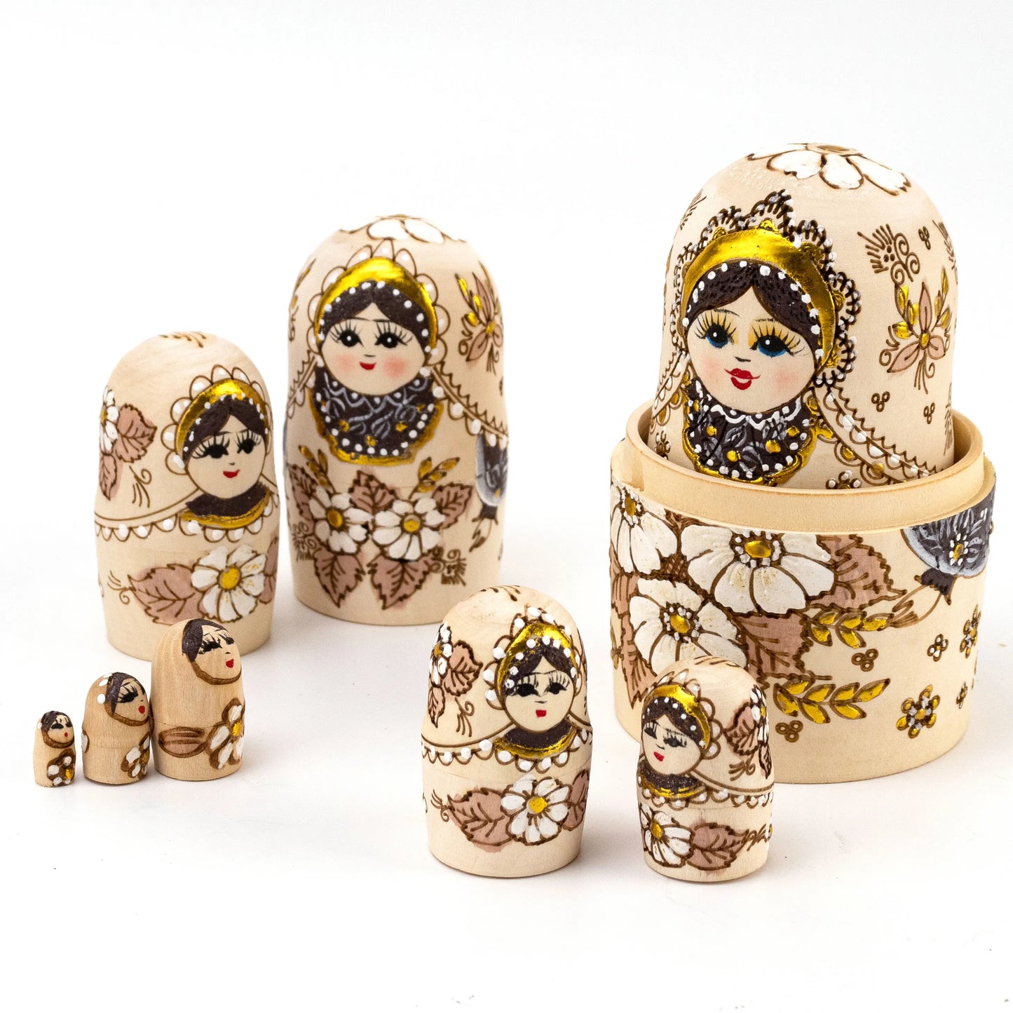Set of 10 Traditional Russian Nesting Dolls (Matryoshka) – Hand-Painted Wooden Babushka Dolls | Collectible Home Décor & Gift