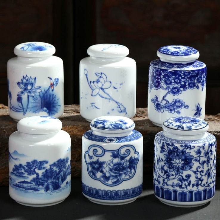 Chinese Style Blue and White Porcelain Ceramic Tea Caddy